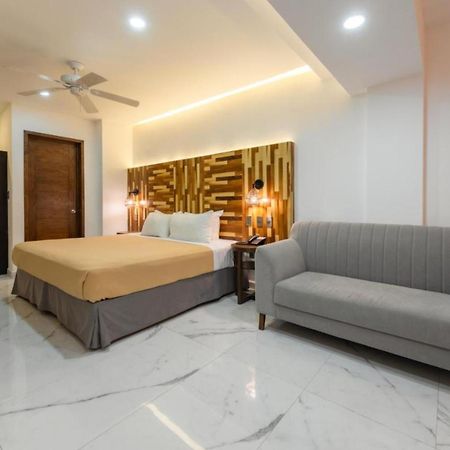 Collection O Hotel Marvic Playa del Carmen Ngoại thất bức ảnh