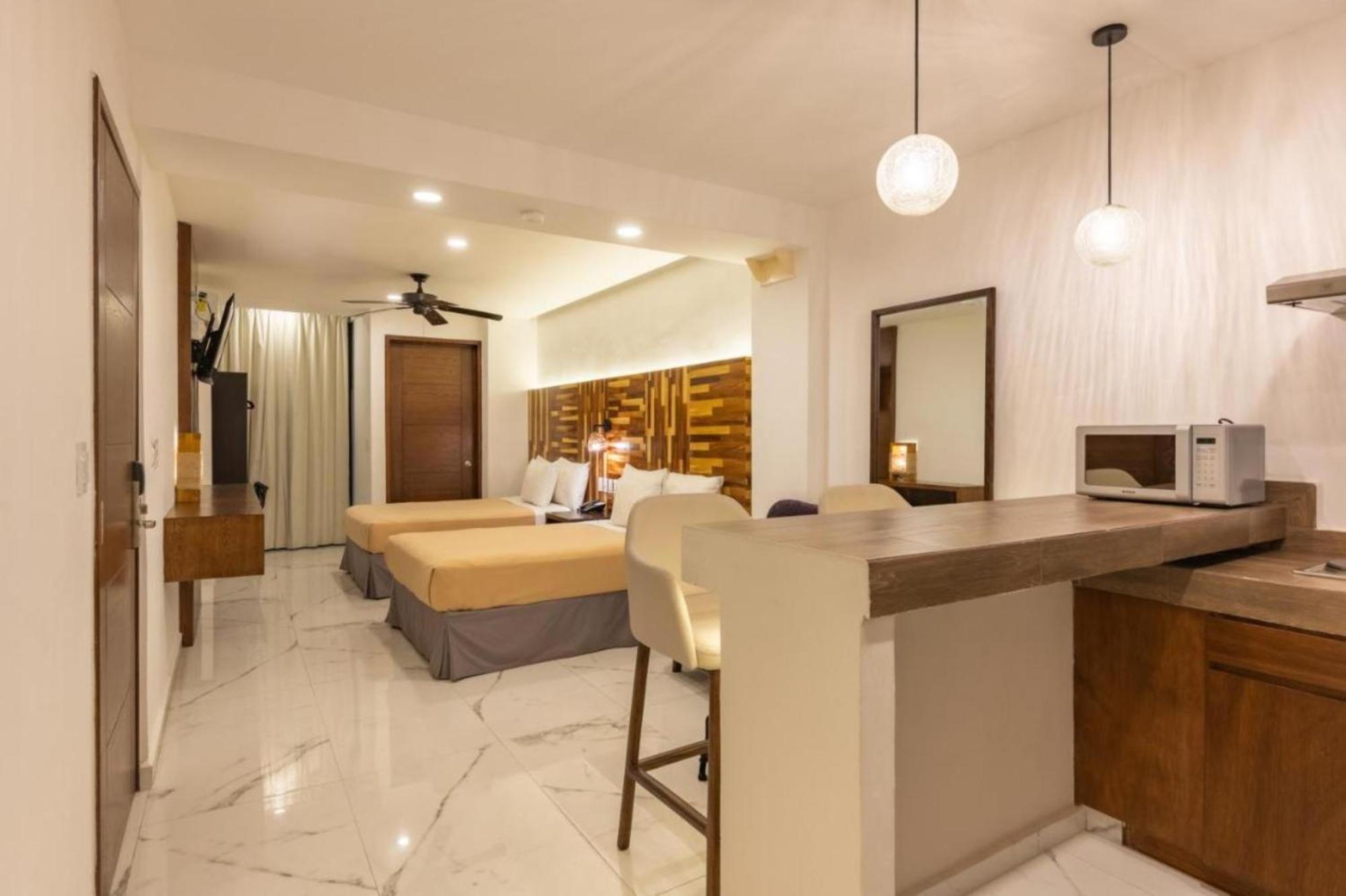 Collection O Hotel Marvic Playa del Carmen Ngoại thất bức ảnh