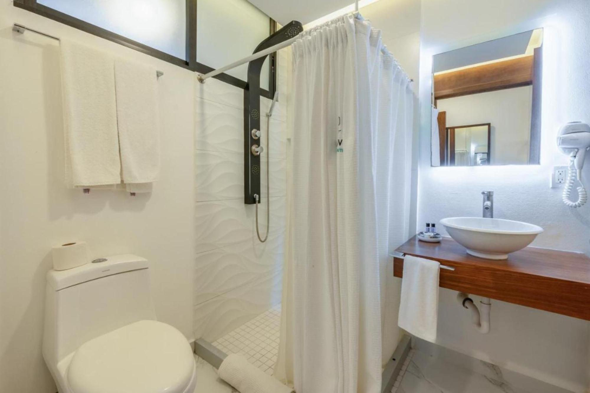 Collection O Hotel Marvic Playa del Carmen Ngoại thất bức ảnh